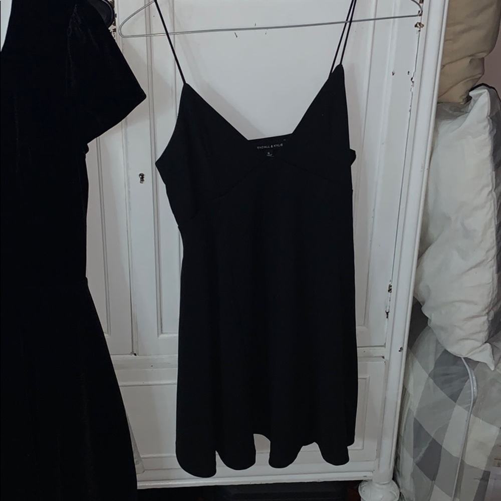 Kendall and Kylie little black dress